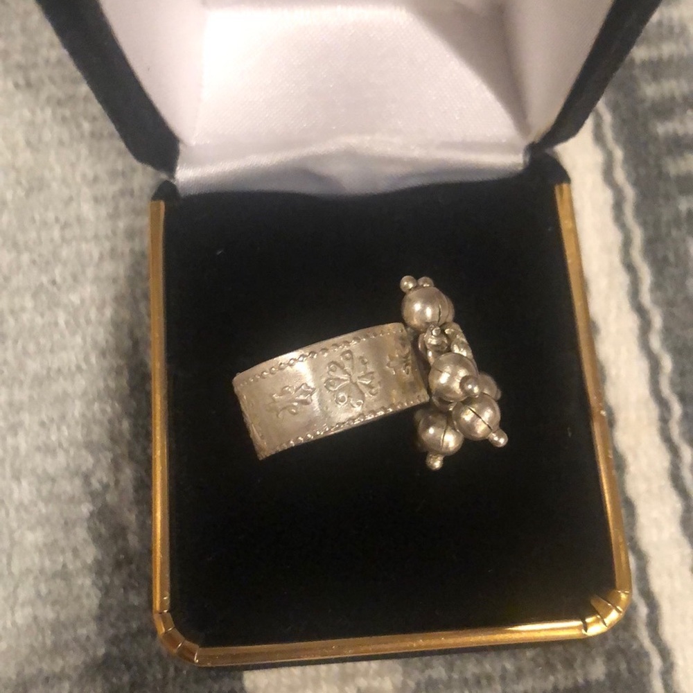 Silver Bead Ring - image 4